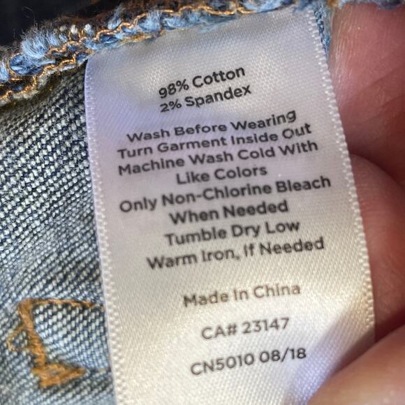 Talbots Flawless Girlfriend Cuffed Bermuda Shorts Size 14 - Picture 9 of 13